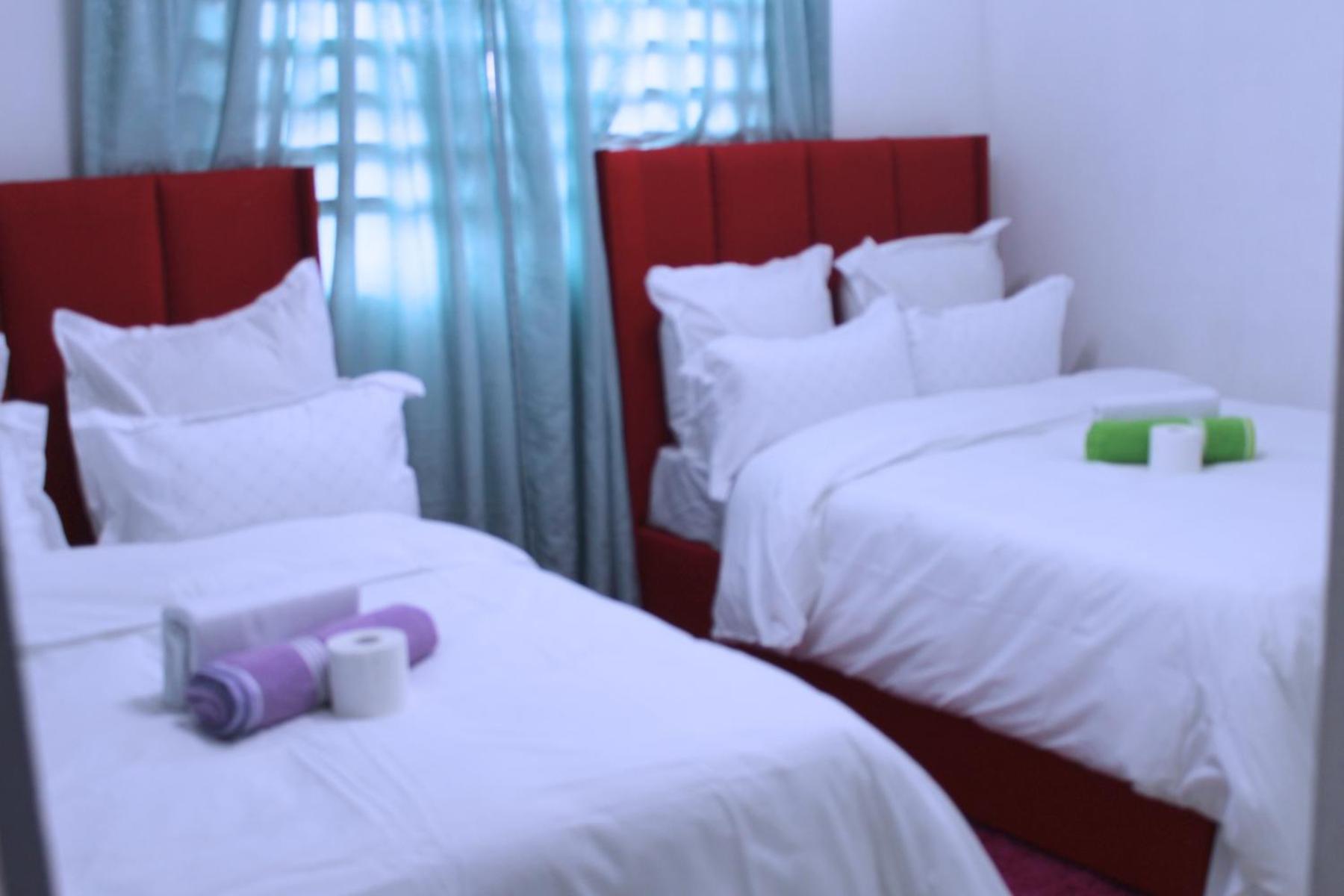Brooklyn Queens And Kings Guesthouse เคปทาวน์ ภายนอก รูปภาพ