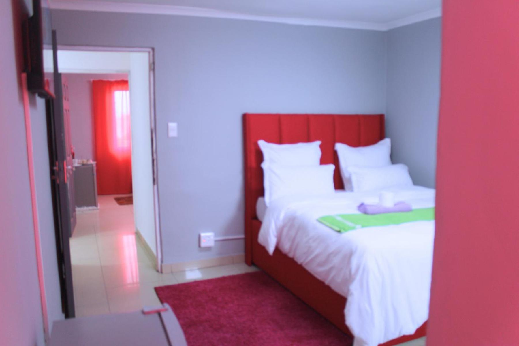 Brooklyn Queens And Kings Guesthouse เคปทาวน์ ภายนอก รูปภาพ